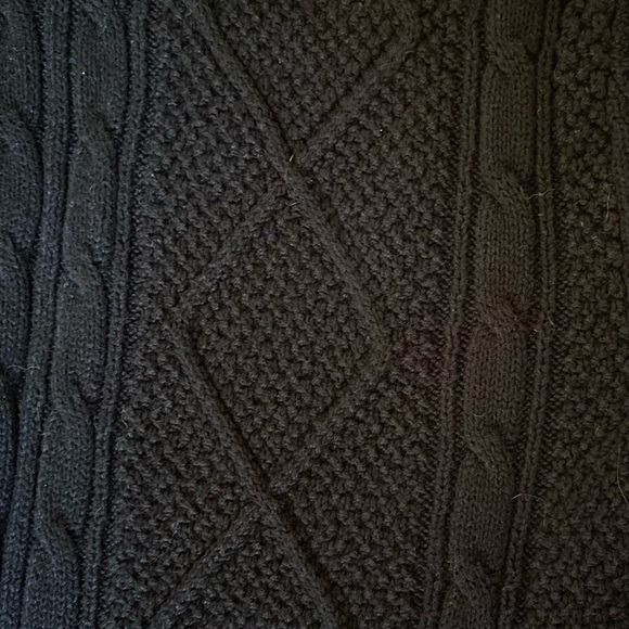 Zip up Men’s mock turtle neck cardigan sweater. Black. Size Large. - Picture 2 of 4